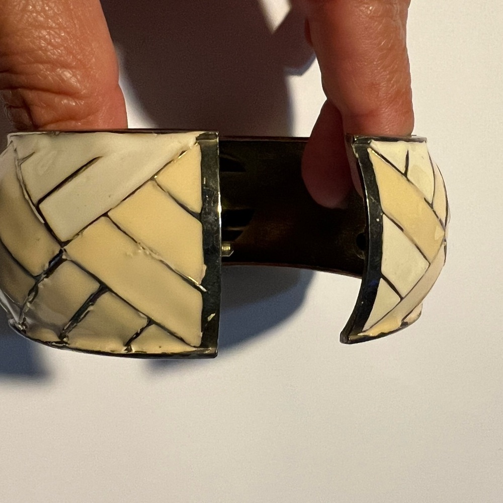 Ivory color  Woven Pattern Decorative Bangle - Home Accents - Picture 4 of 5
